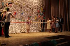 Впереди много дорог- выбирай свою!